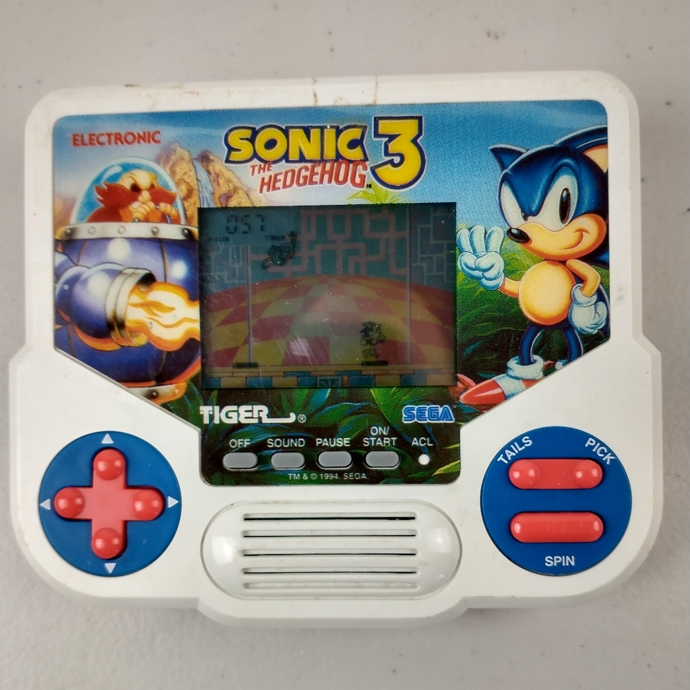 Vintage Tiger Electronics Sonic The Hedgehog 3 Sega Handheld Game 1988